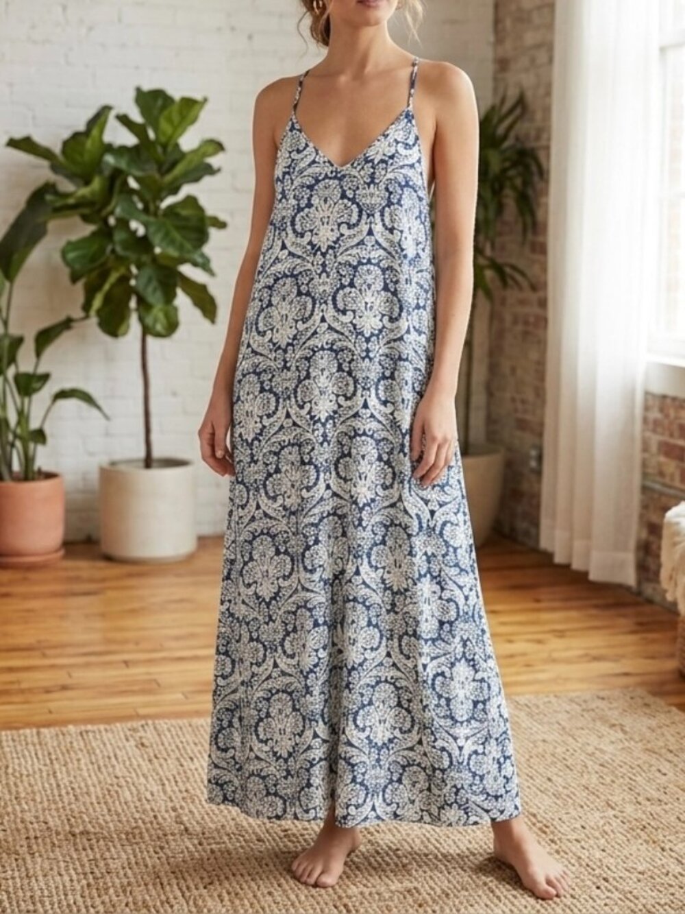 En Creme Women's Spaghetti Strap T-Back Blue Floral Maxi Dress Size Medium Boho